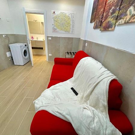 50 Tourist House Bologna - Pratello - Self Check-In Διαμέρισμα Εξωτερικό φωτογραφία