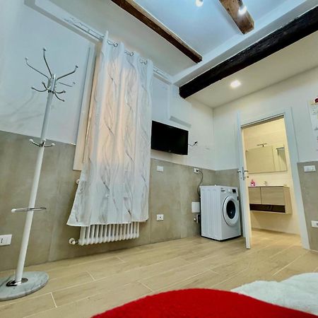 50 Tourist House Bologna - Pratello - Self Check-In Διαμέρισμα Εξωτερικό φωτογραφία