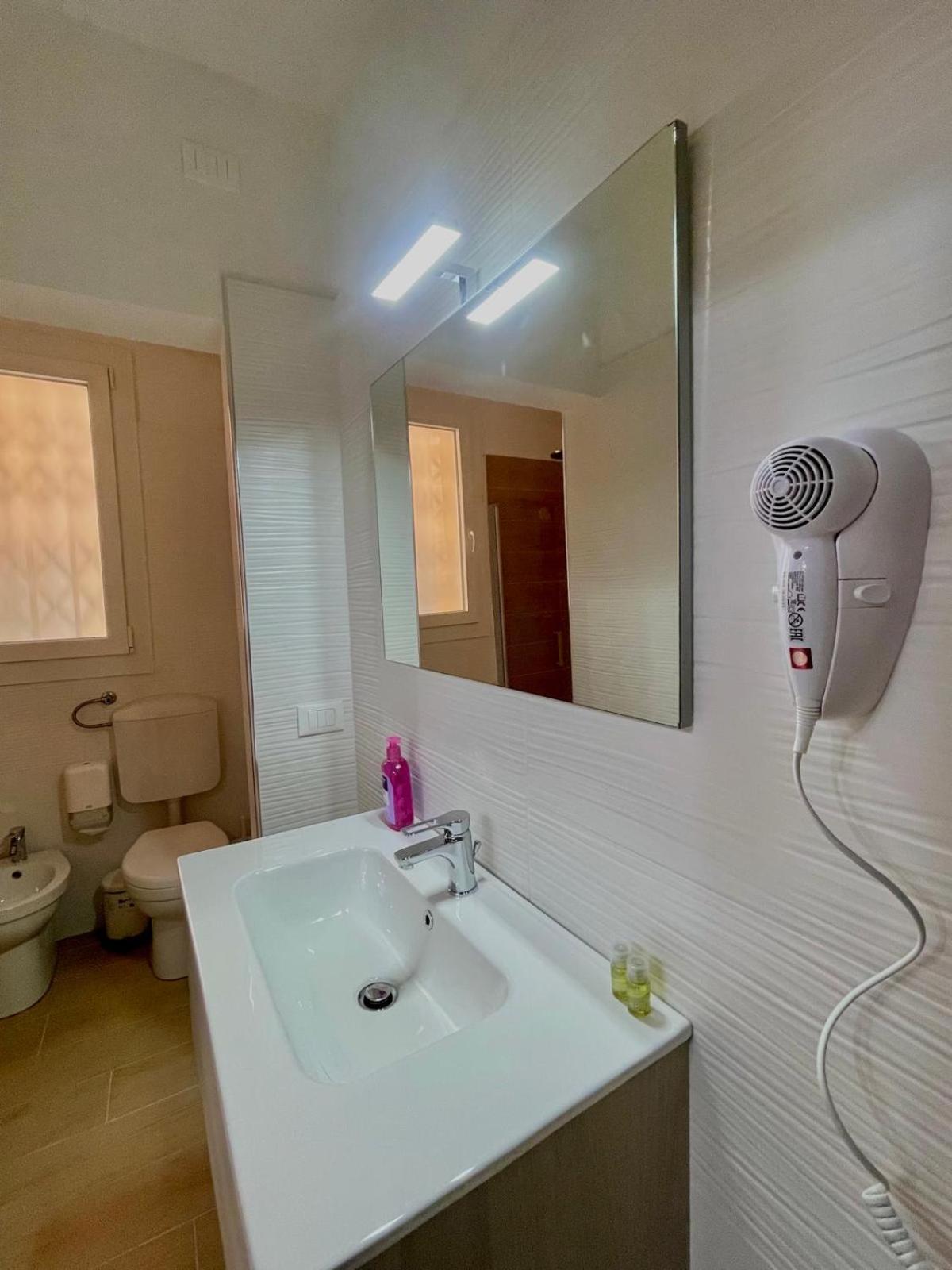50 Tourist House Bologna - Pratello - Self Check-In Διαμέρισμα Εξωτερικό φωτογραφία