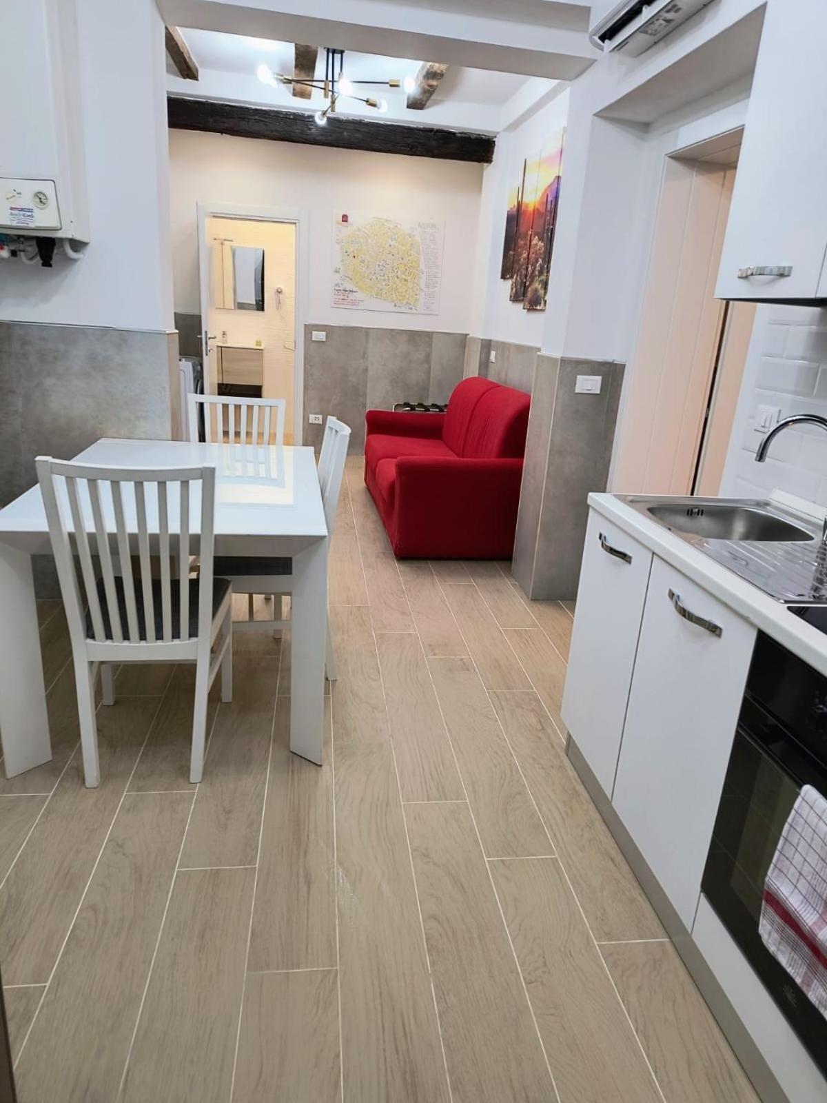 50 Tourist House Bologna - Pratello - Self Check-In Διαμέρισμα Εξωτερικό φωτογραφία