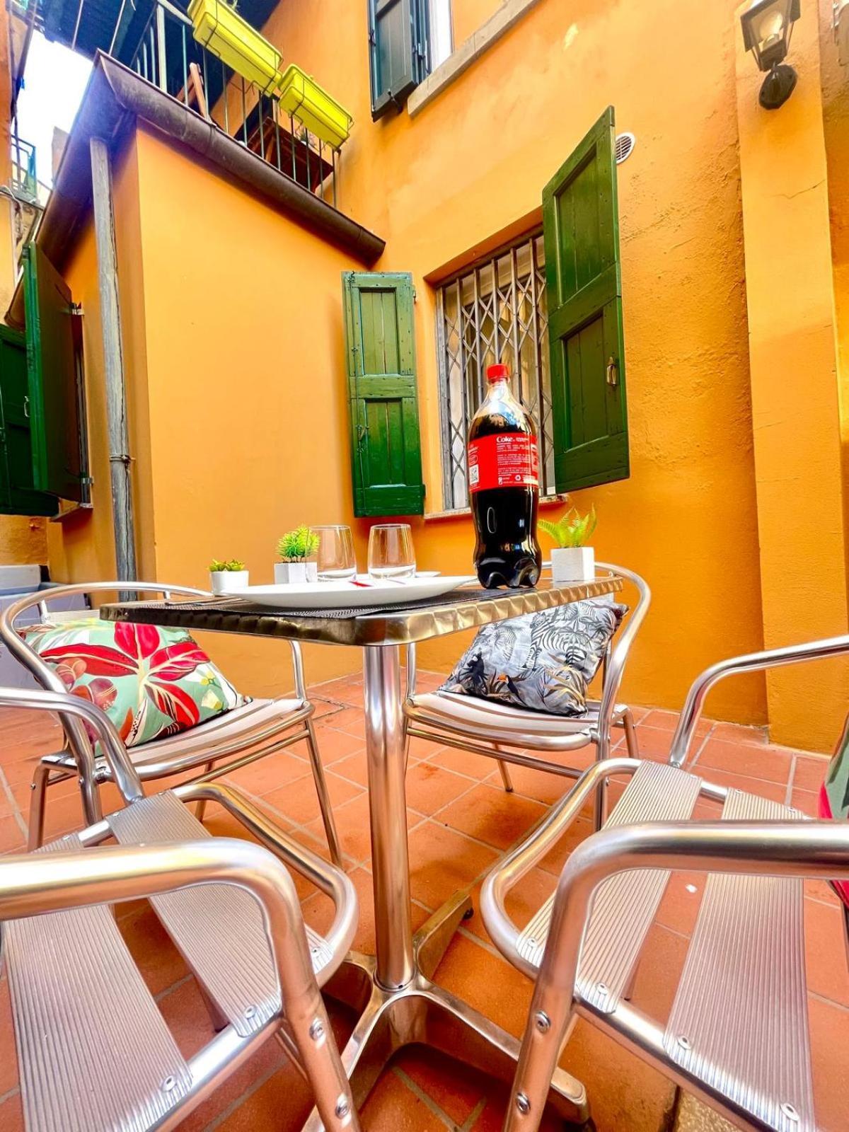 50 Tourist House Bologna - Pratello - Self Check-In Διαμέρισμα Εξωτερικό φωτογραφία